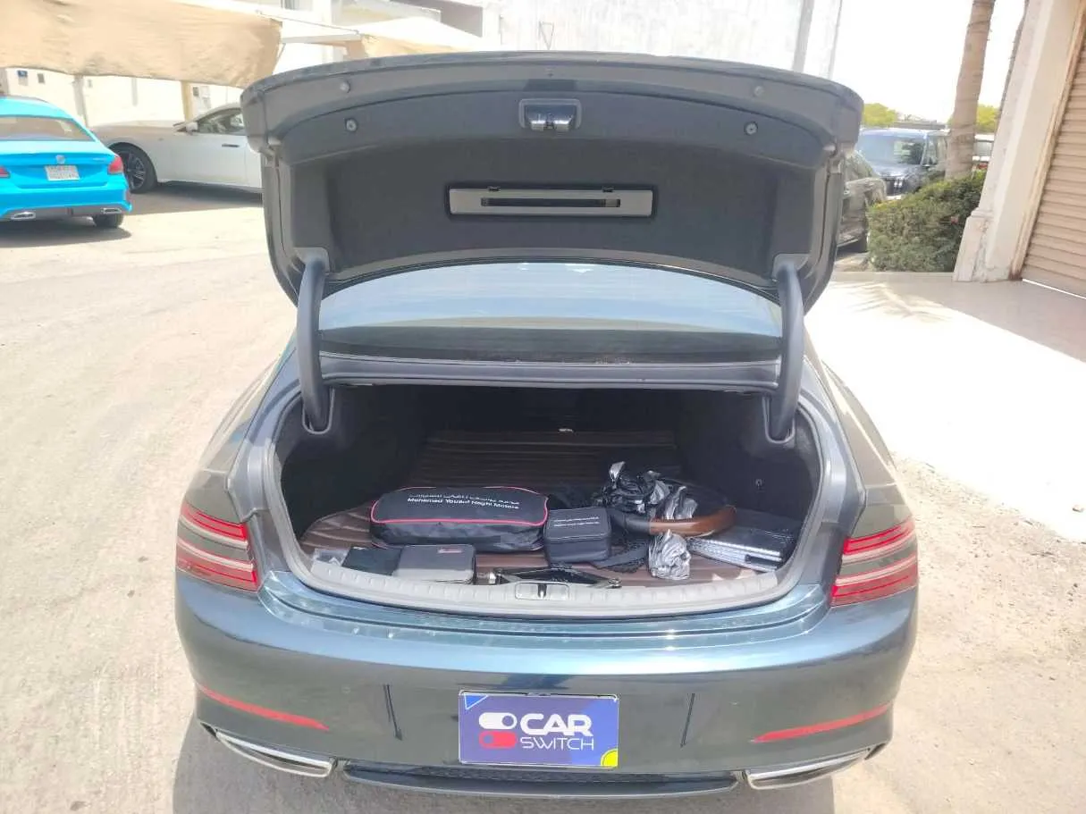 Car image 31