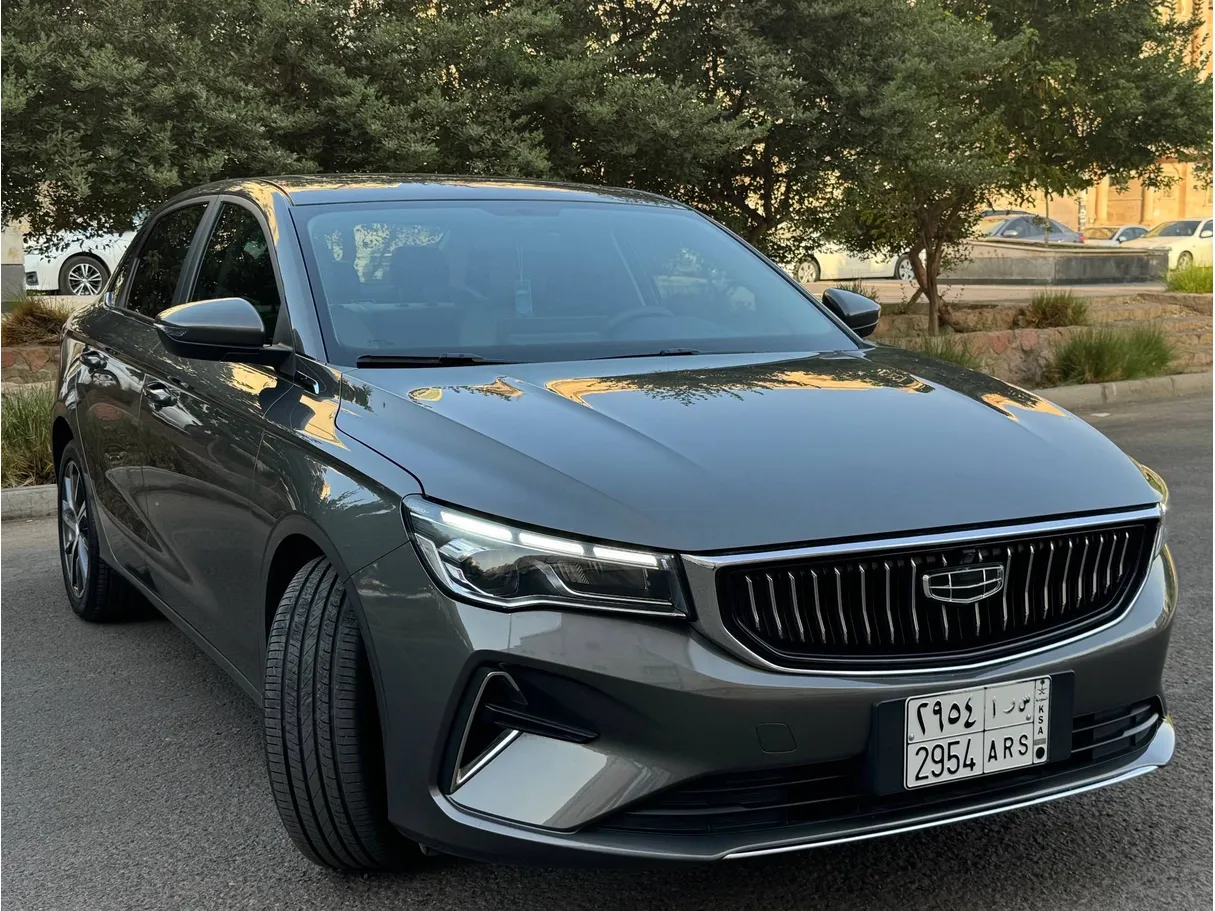 Car image 2