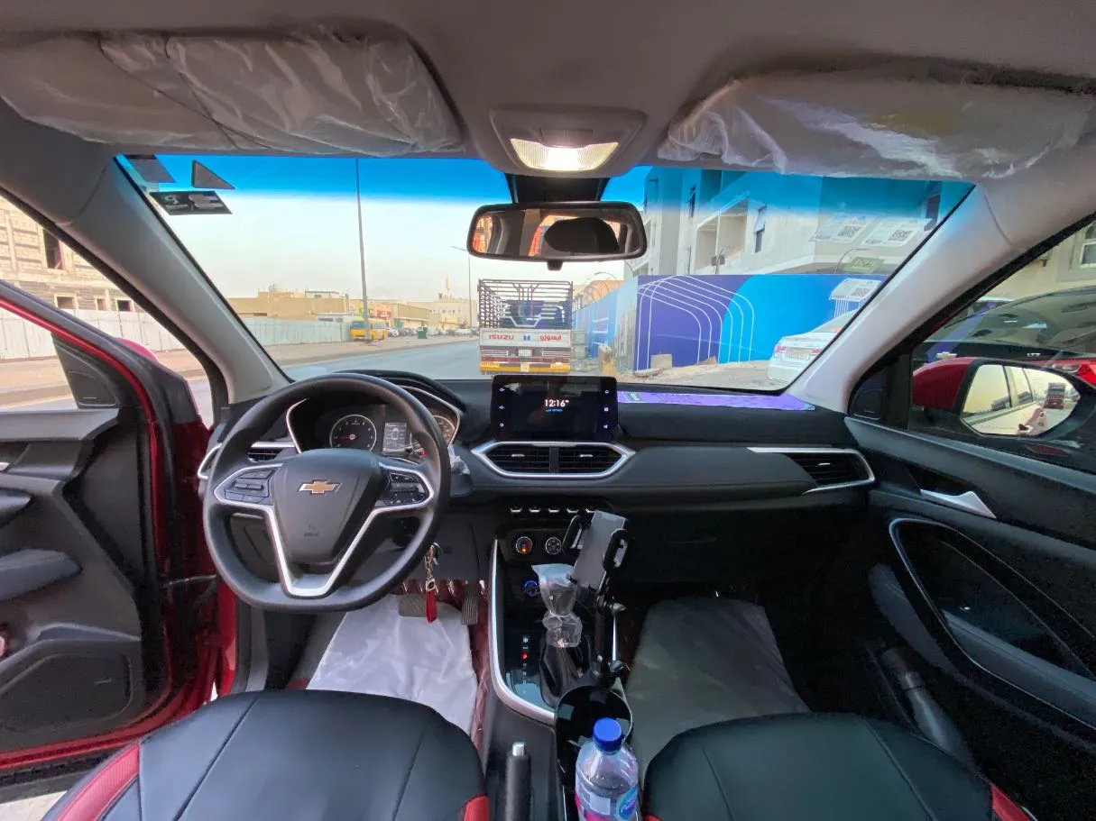 Car image 14
