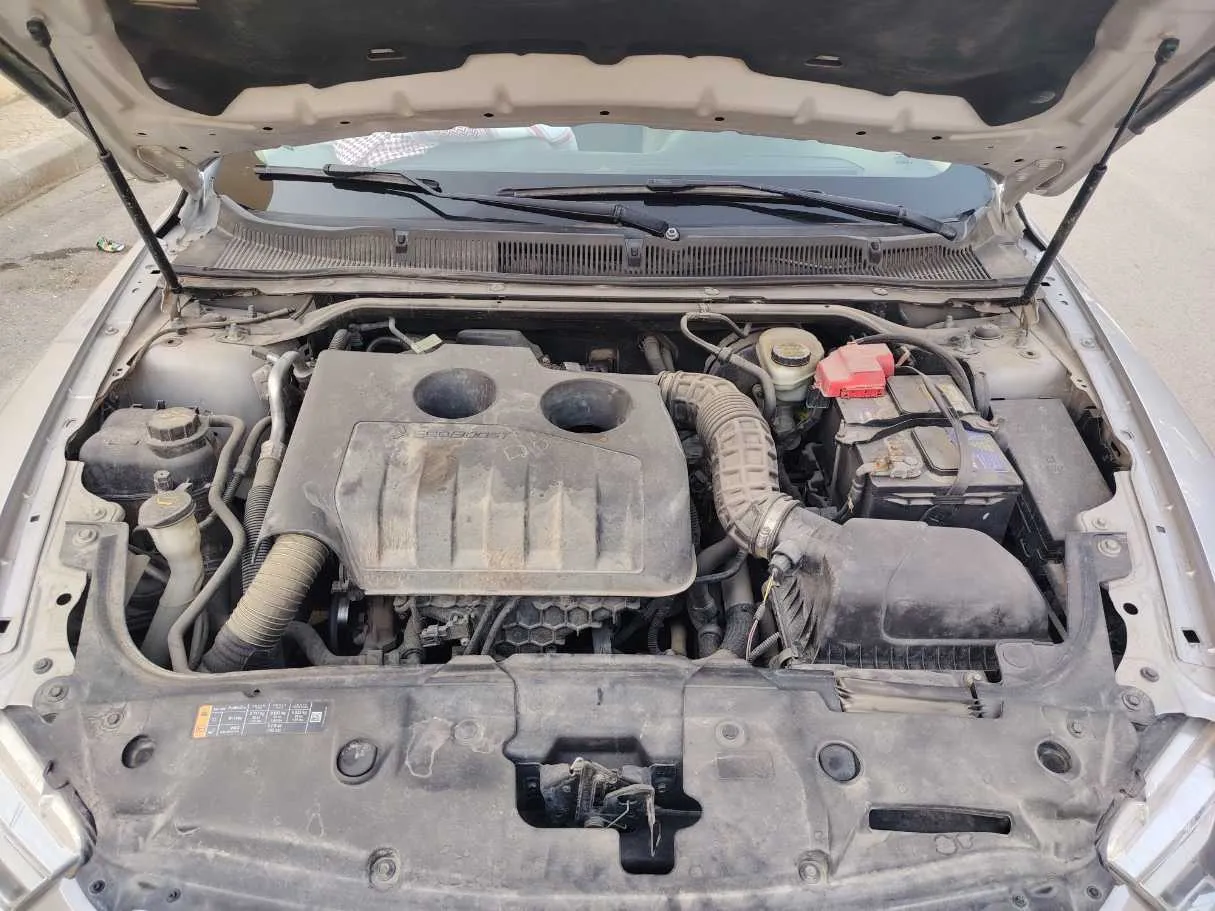 Car image 32