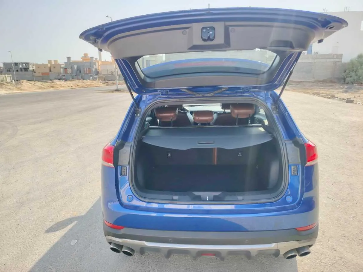 Car image 29