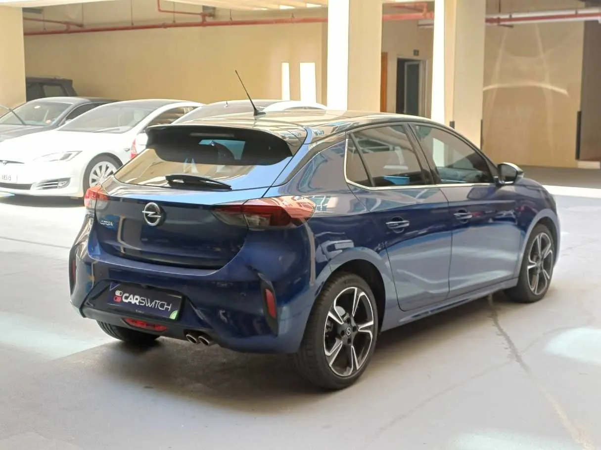 Car image 5