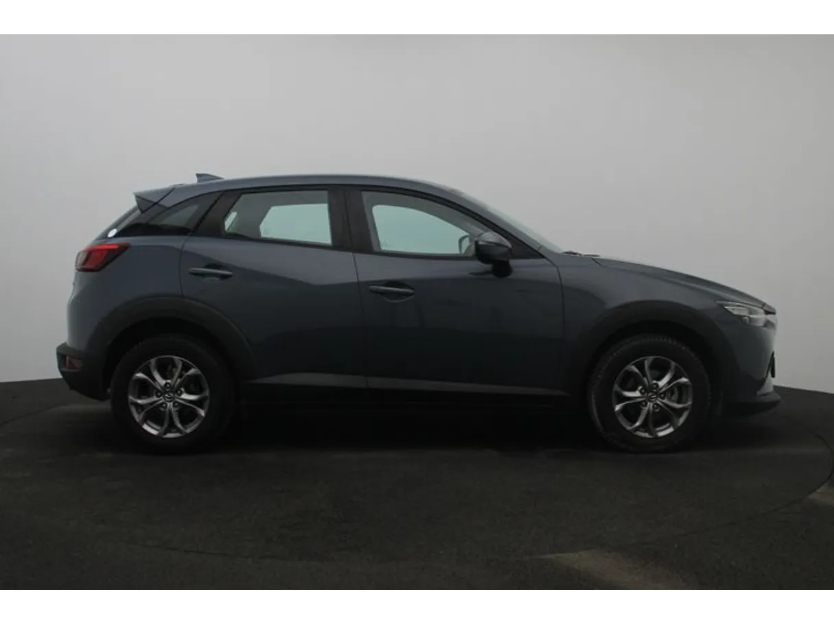 Car image 13