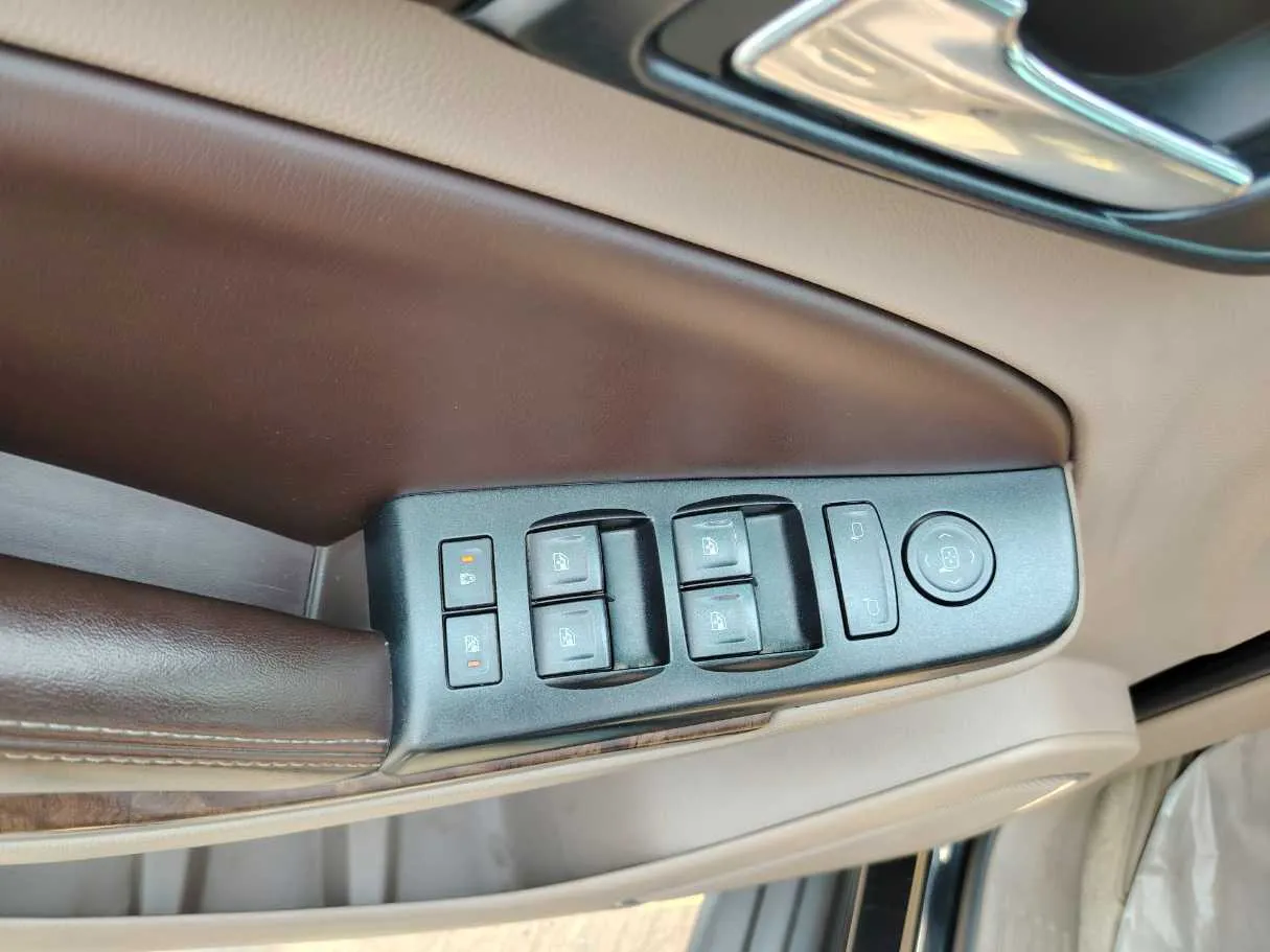 Car image 41
