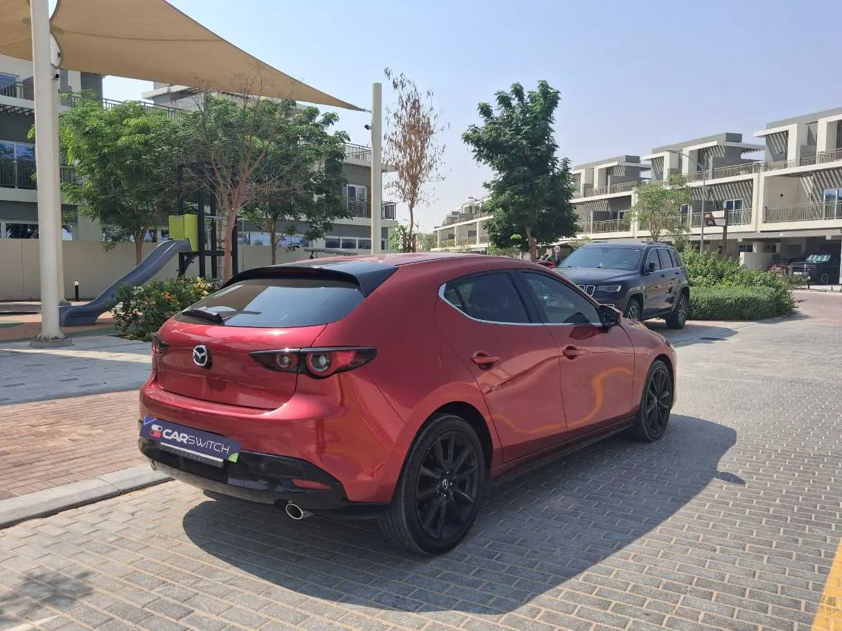 Car image 5