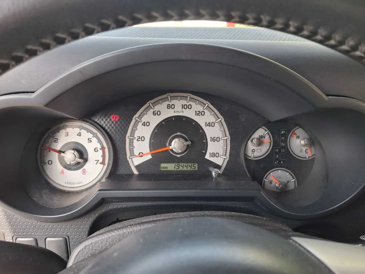 Car image 18