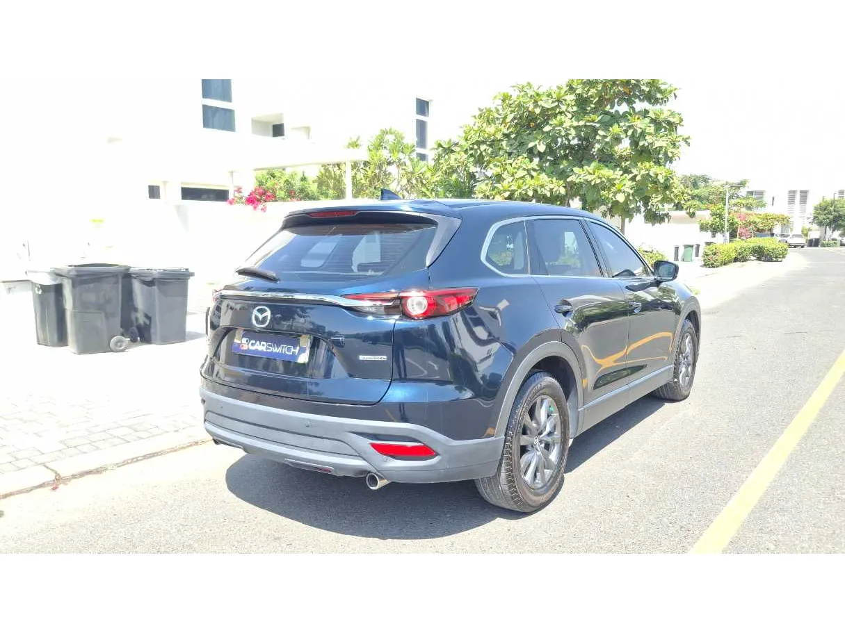 Car image 5
