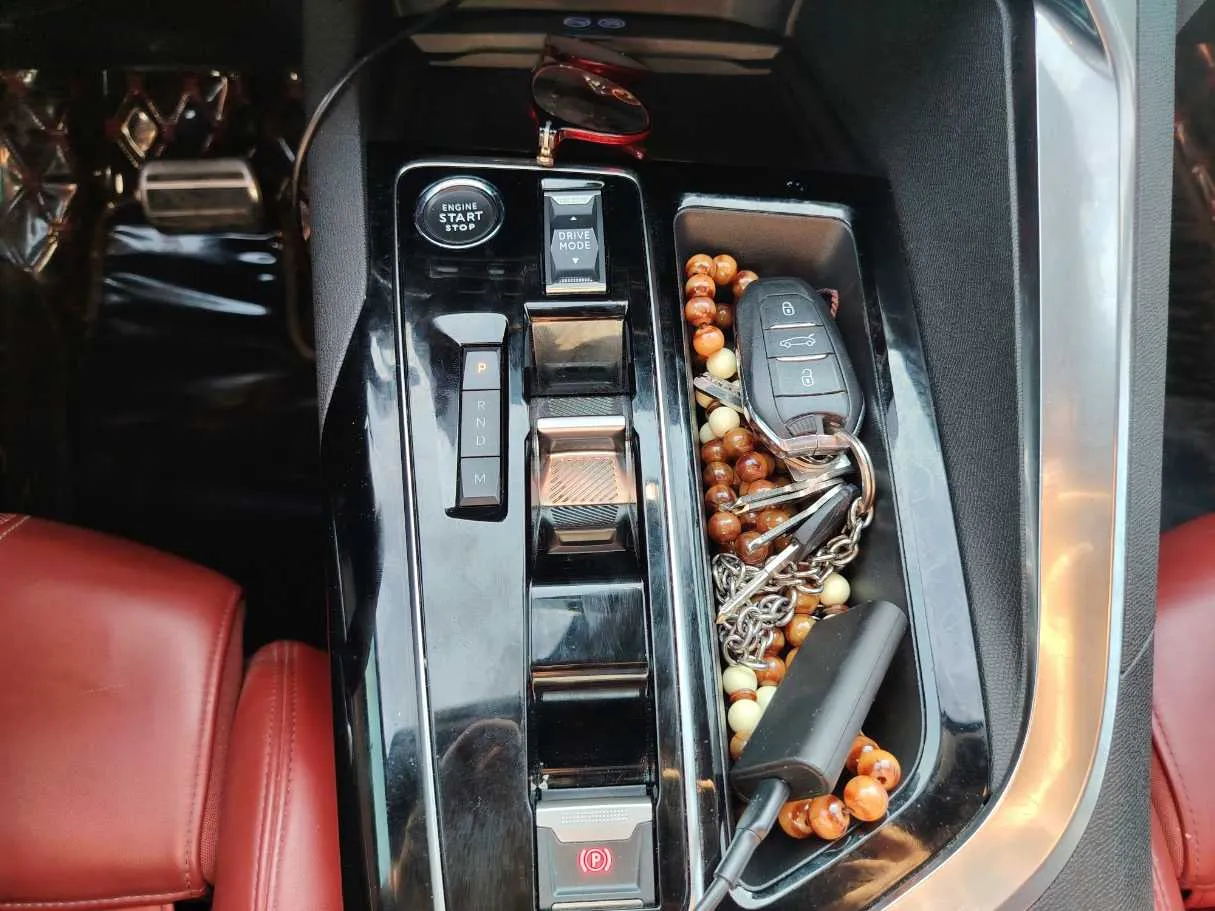 Car image 22