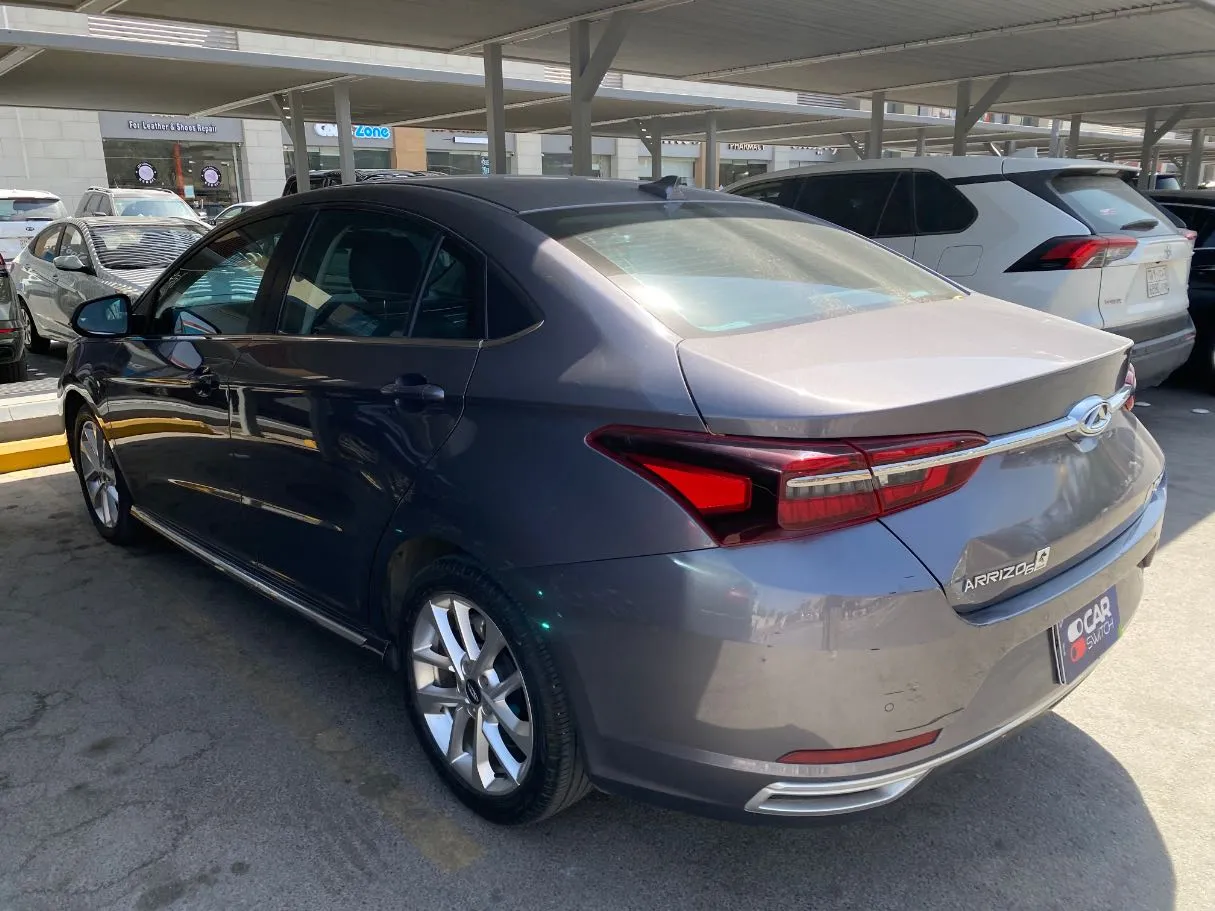 Car image 7