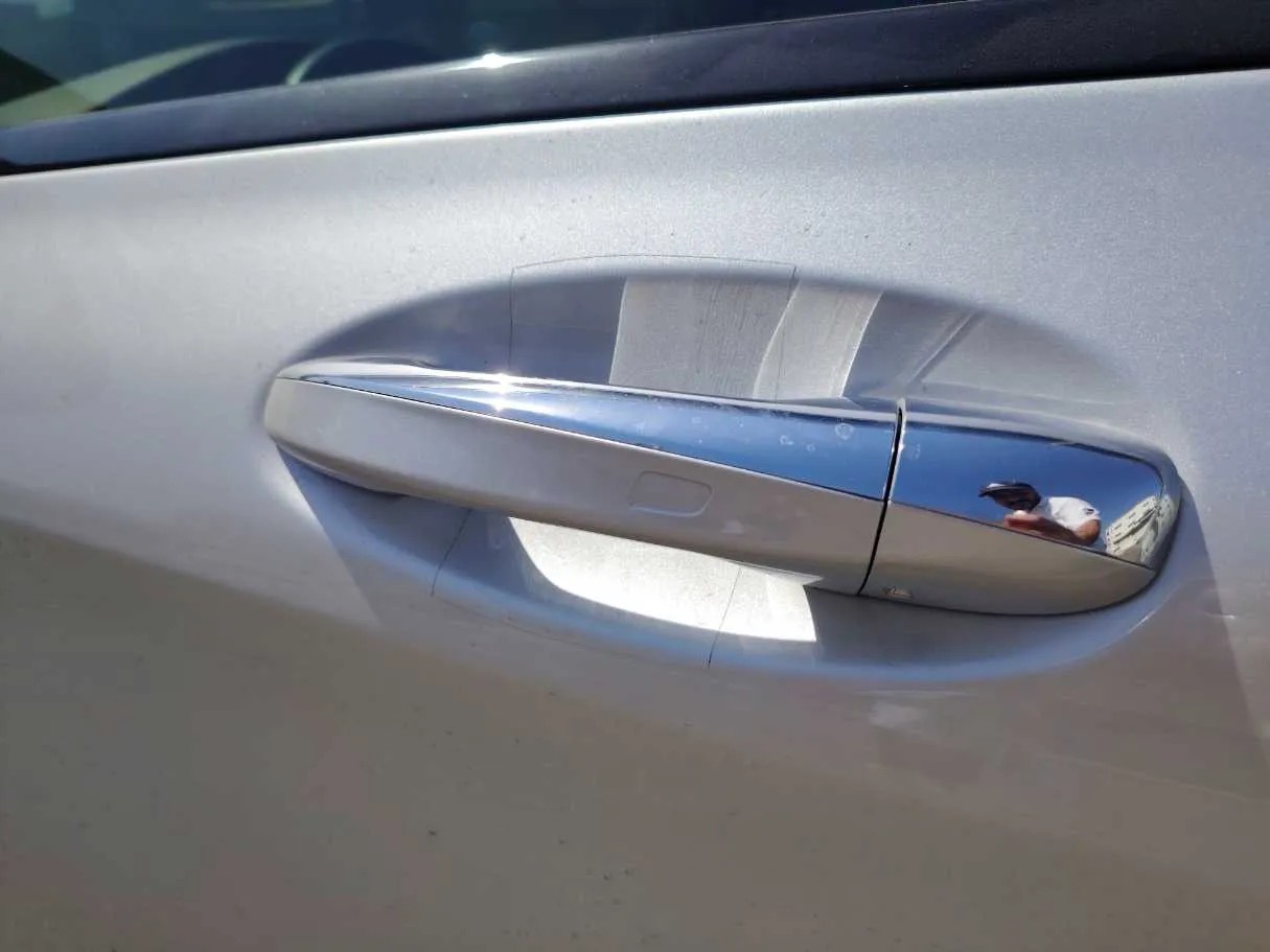 Car image 28