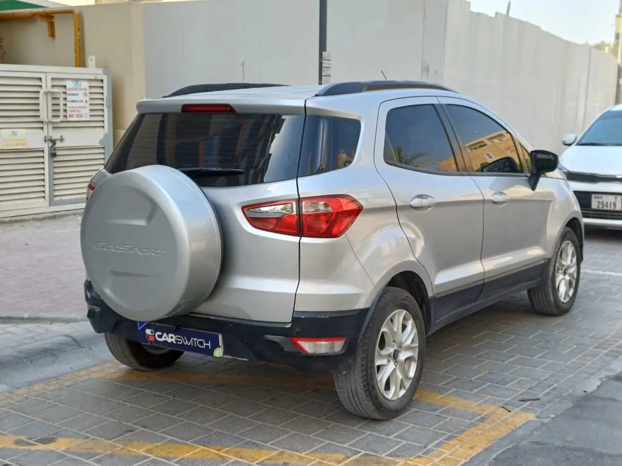 Car image 5