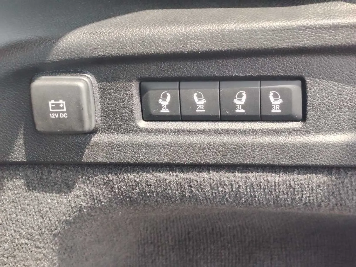 Car image 42