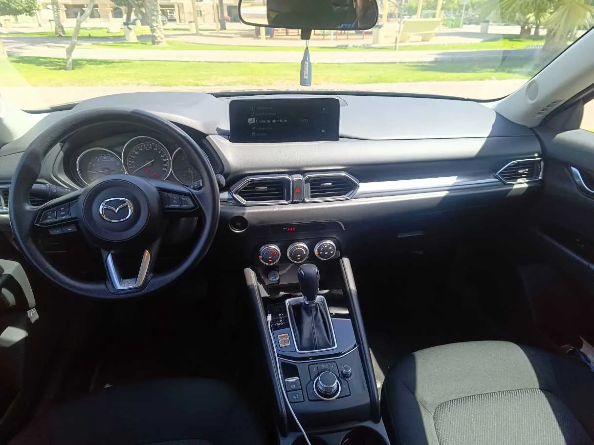 Car image 25