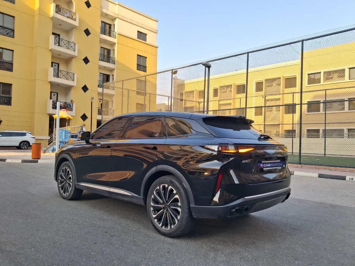 Car image 7