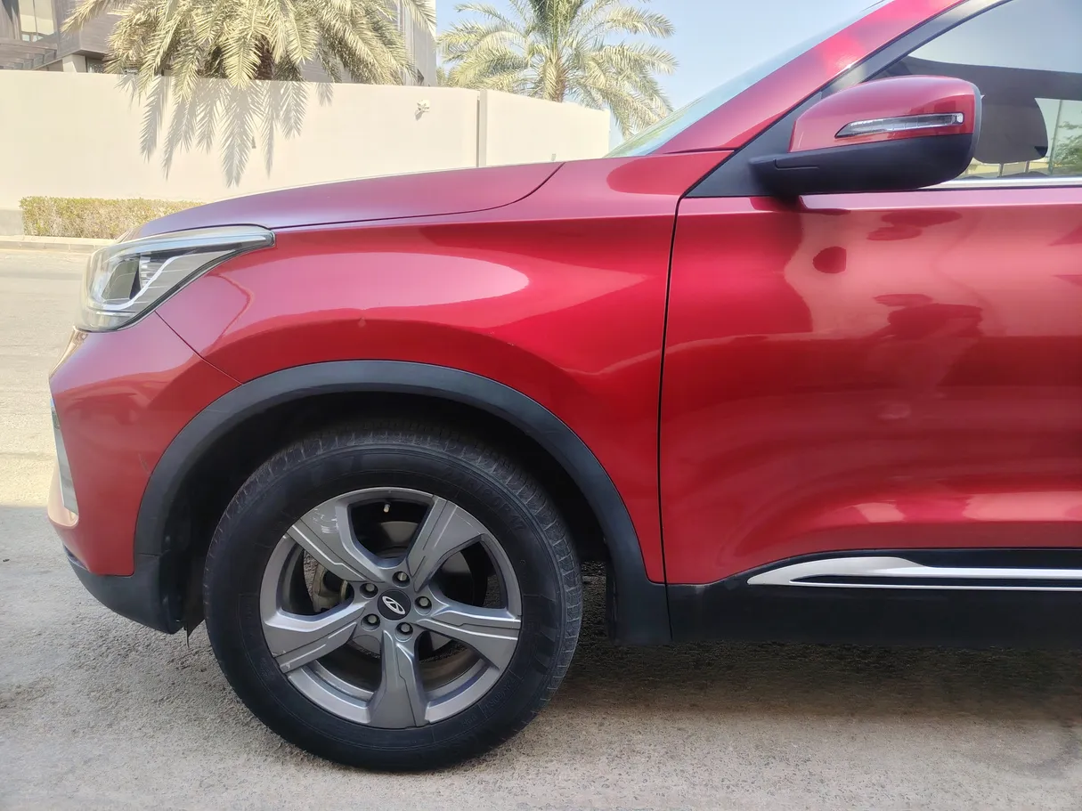 Car image 8