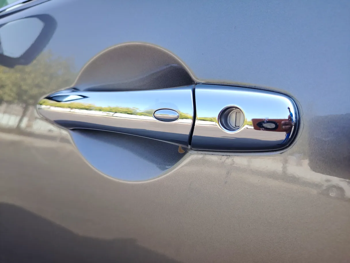 Car image 35