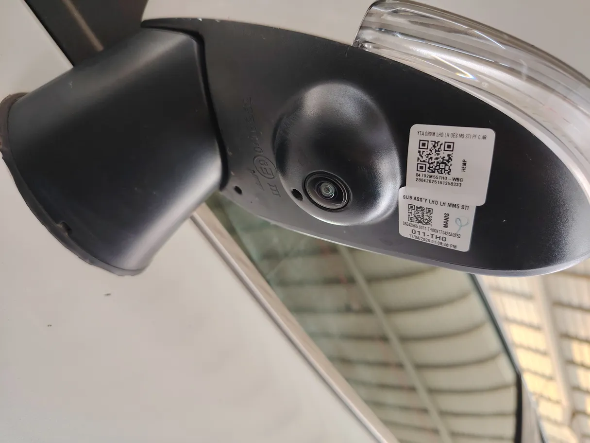 Car image 11