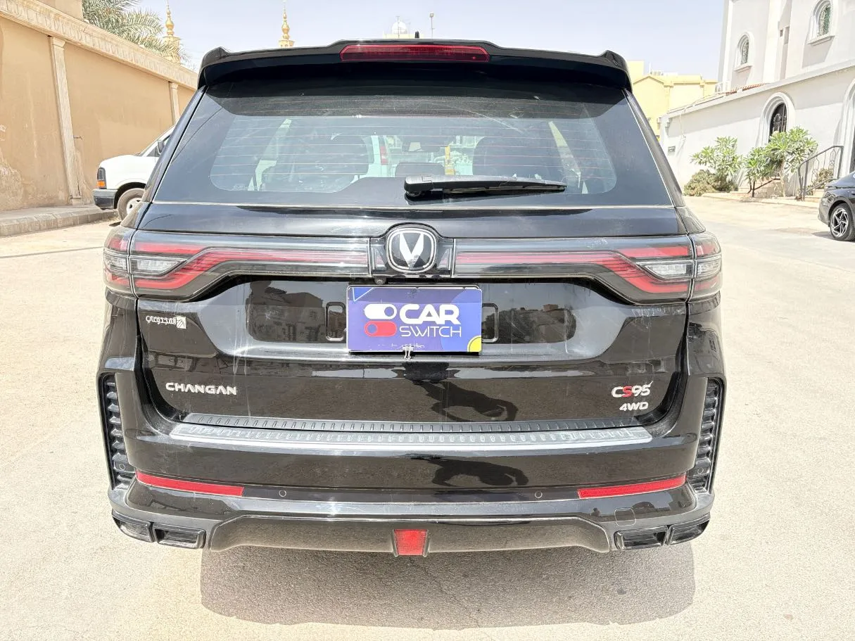 Car image 6