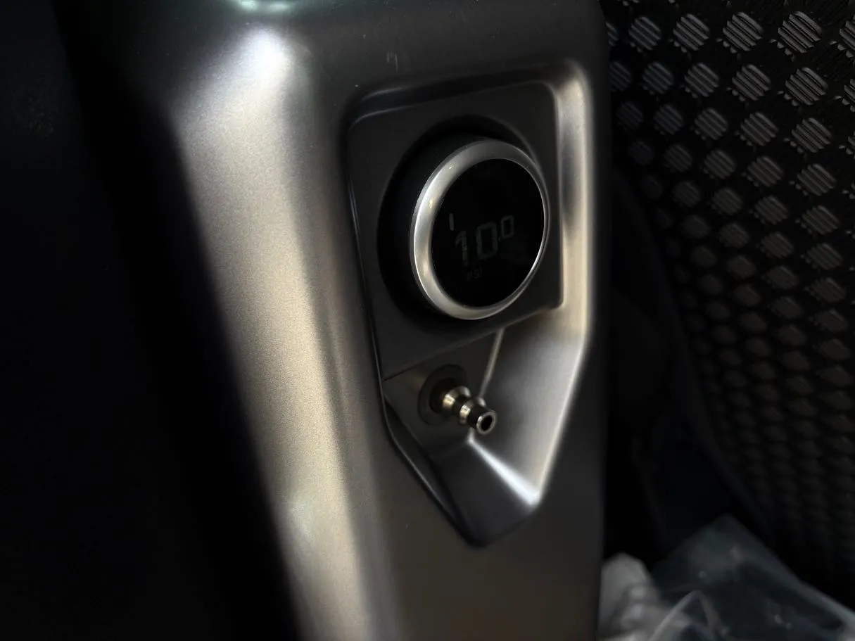 Car image 28