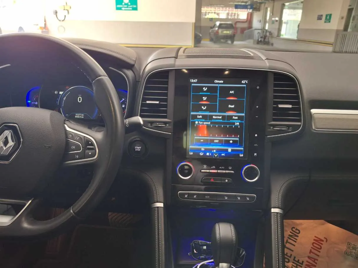 Car image 16