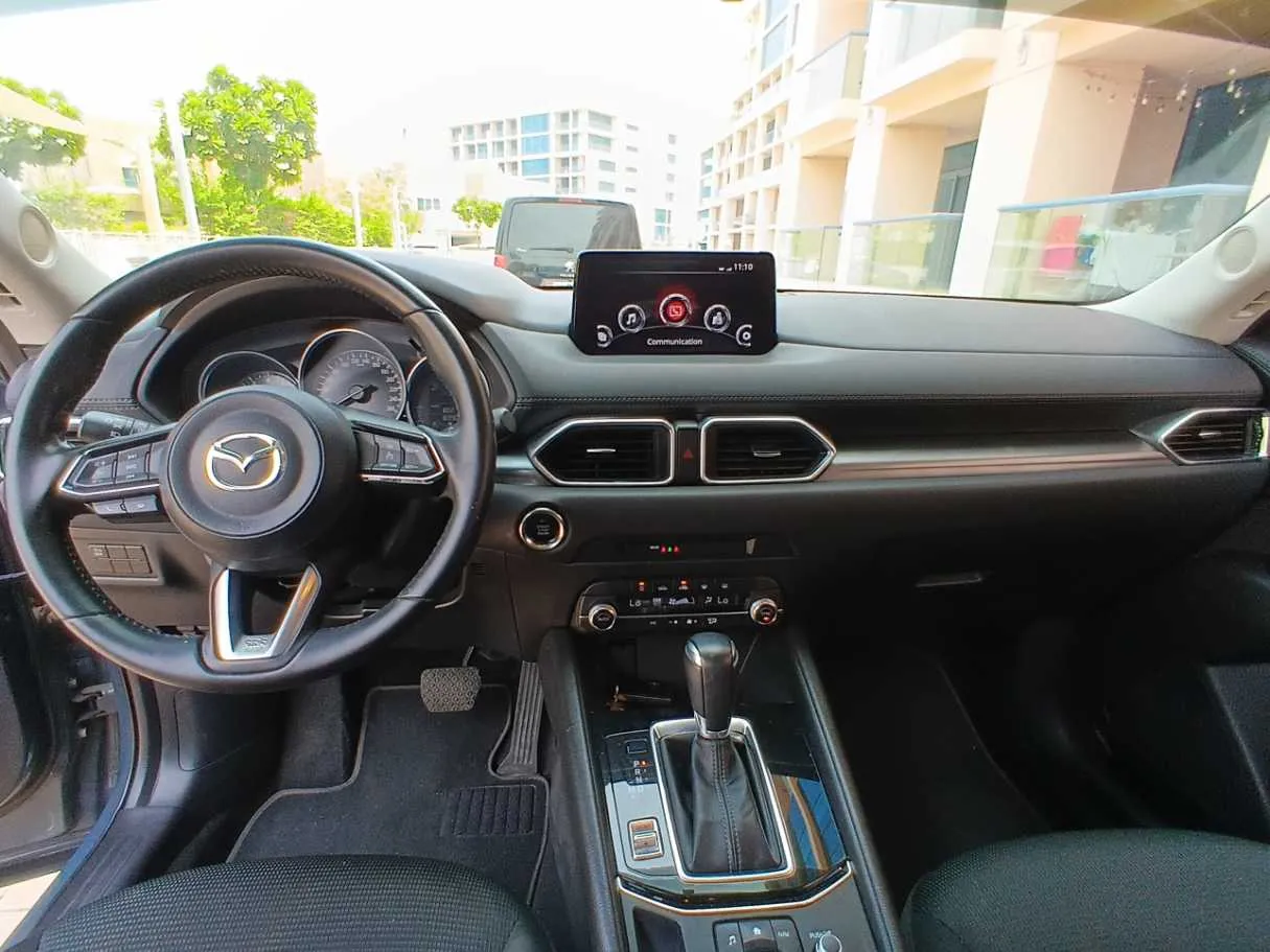 Car image 15