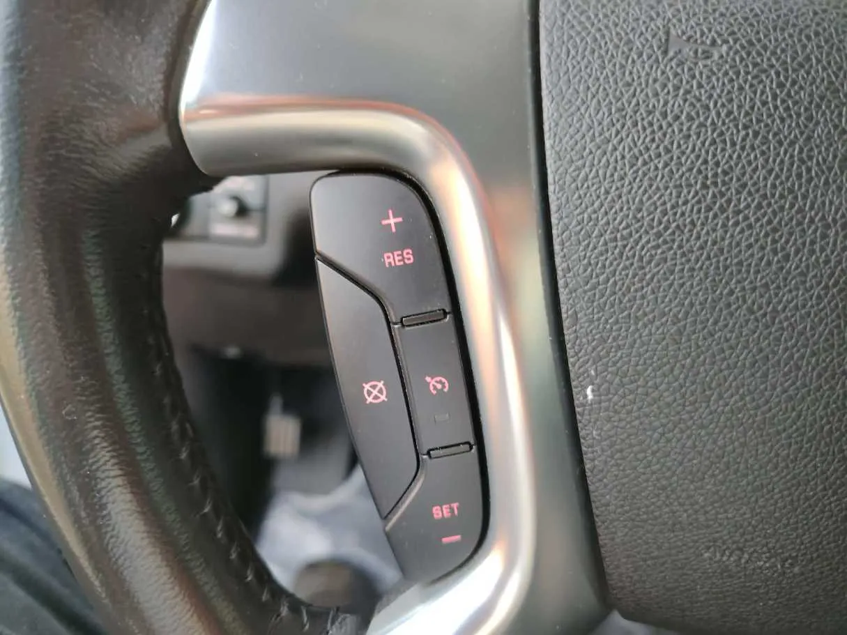 Car image 36