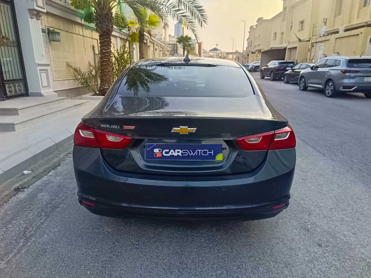 Car image 6