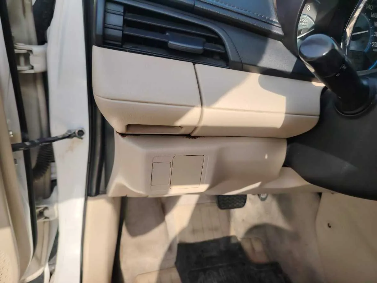 Car image 33