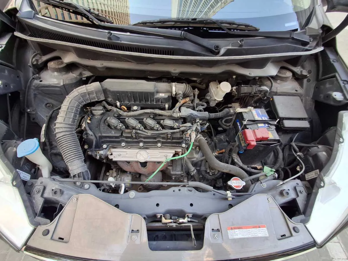 Car image 17