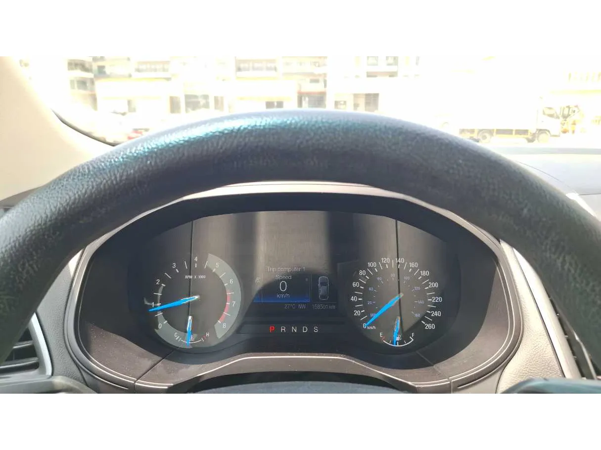 Car image 20