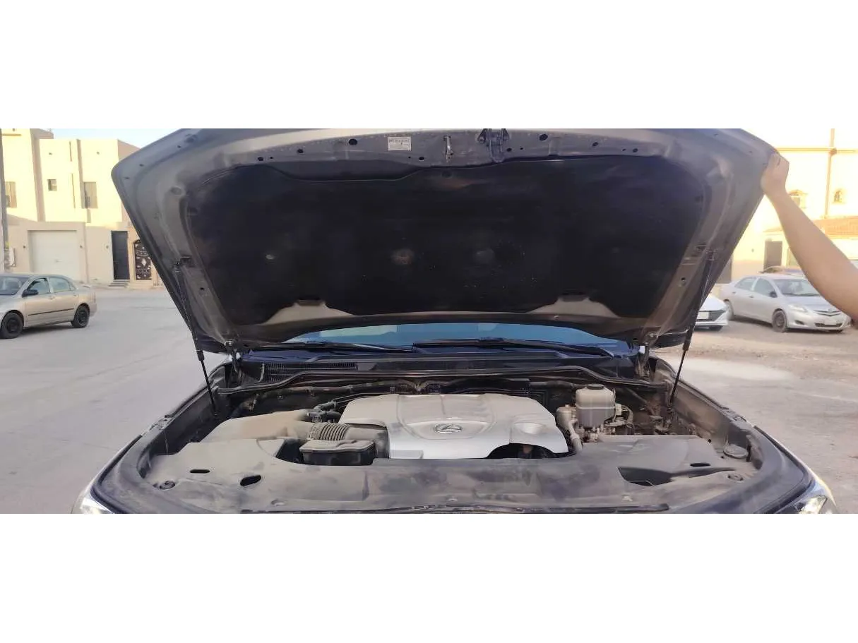 Car image 35