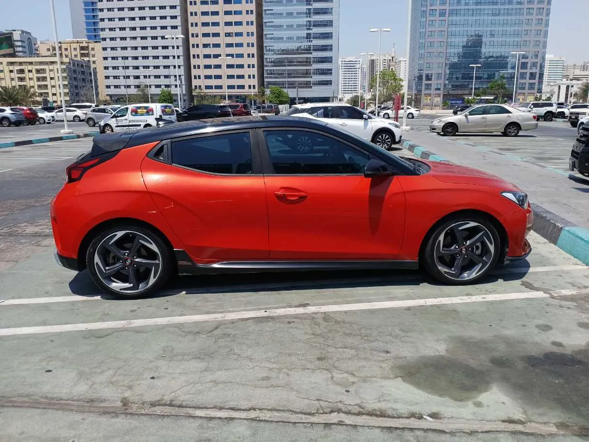 Car image 8