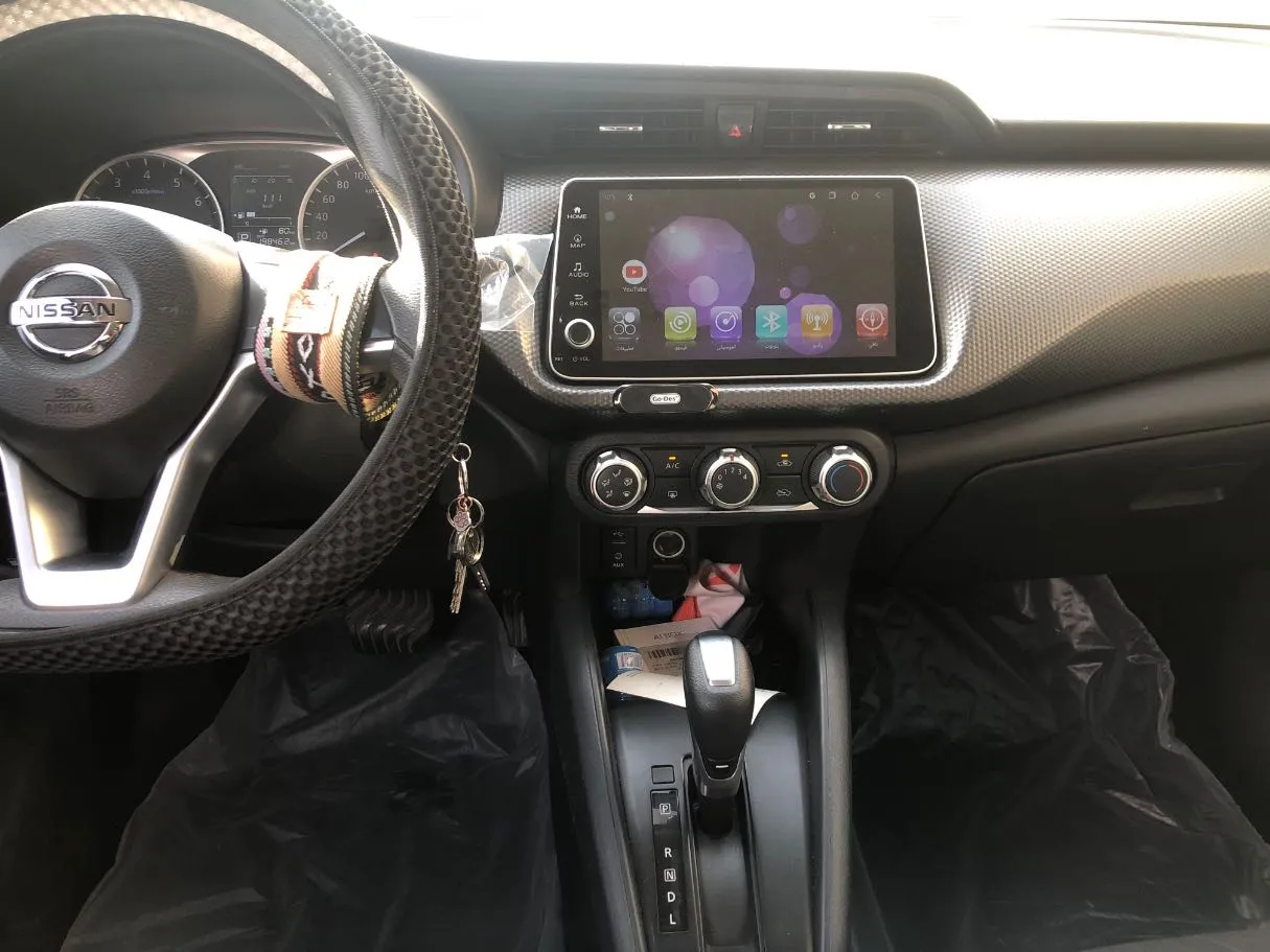 Car image 15