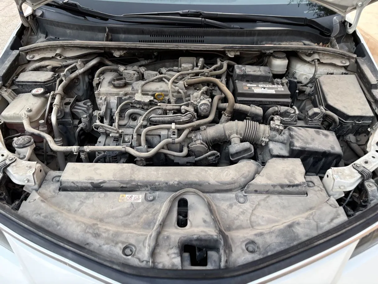 Car image 26