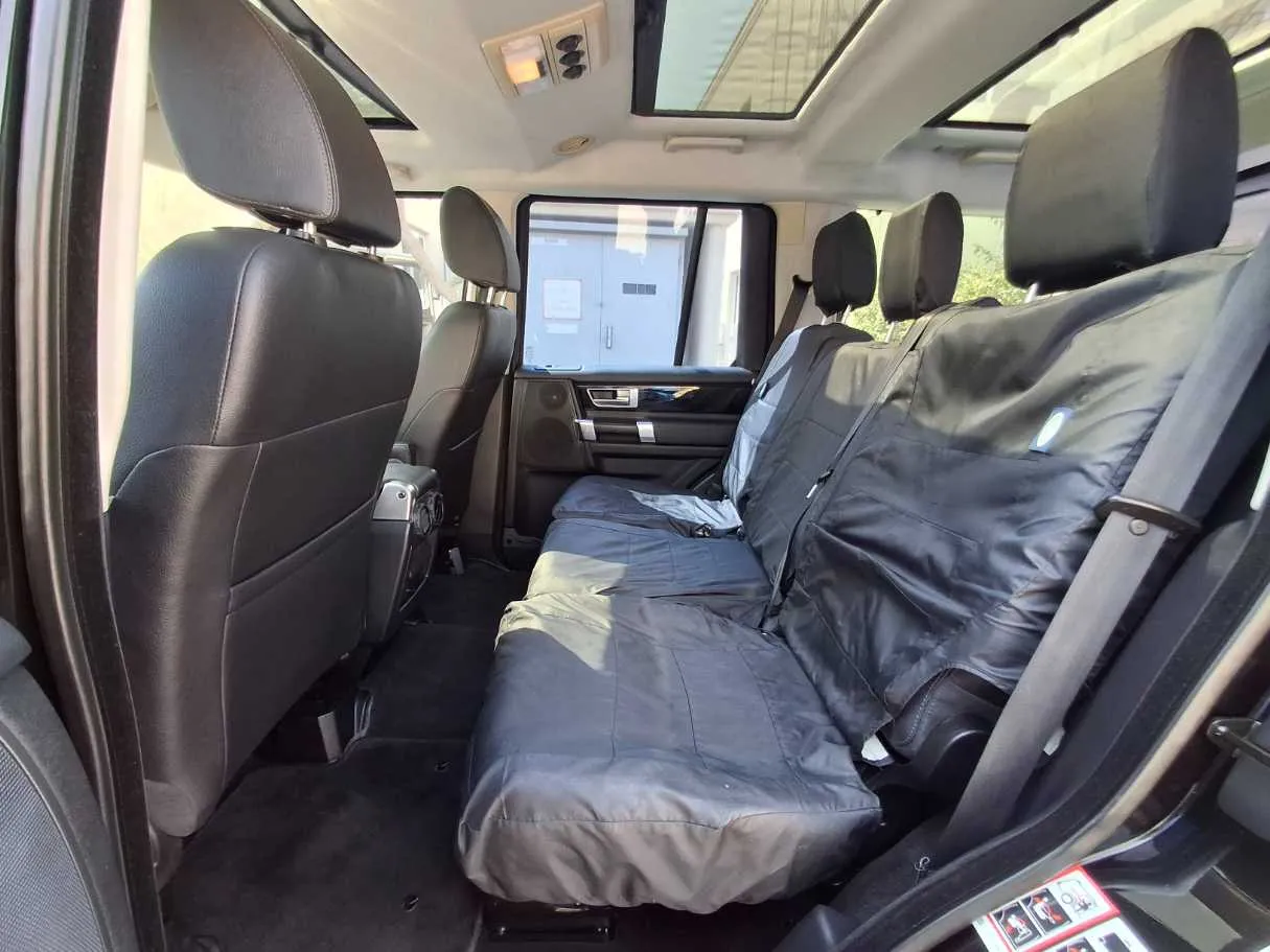 Car image 13
