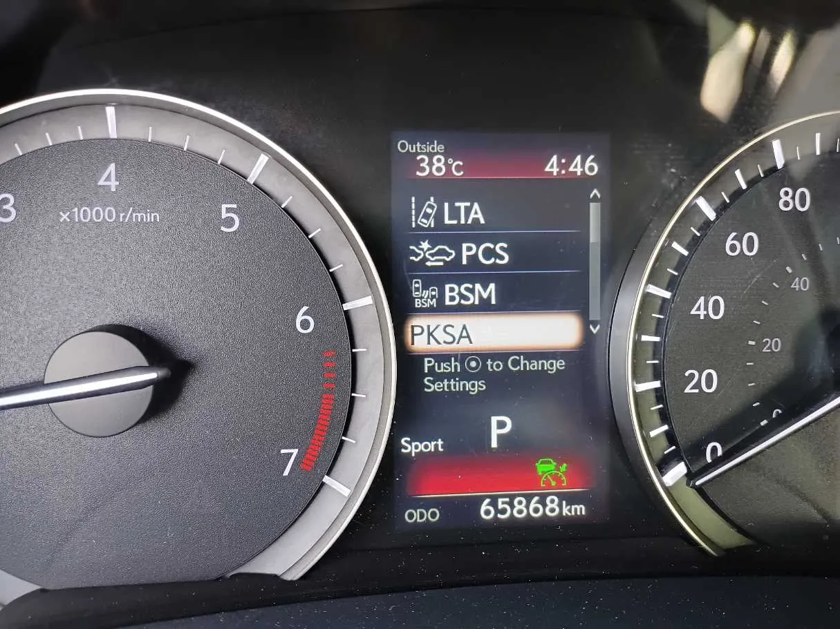 Car image 28