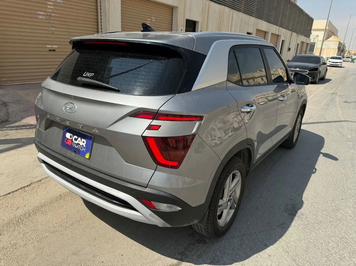 Car image 5