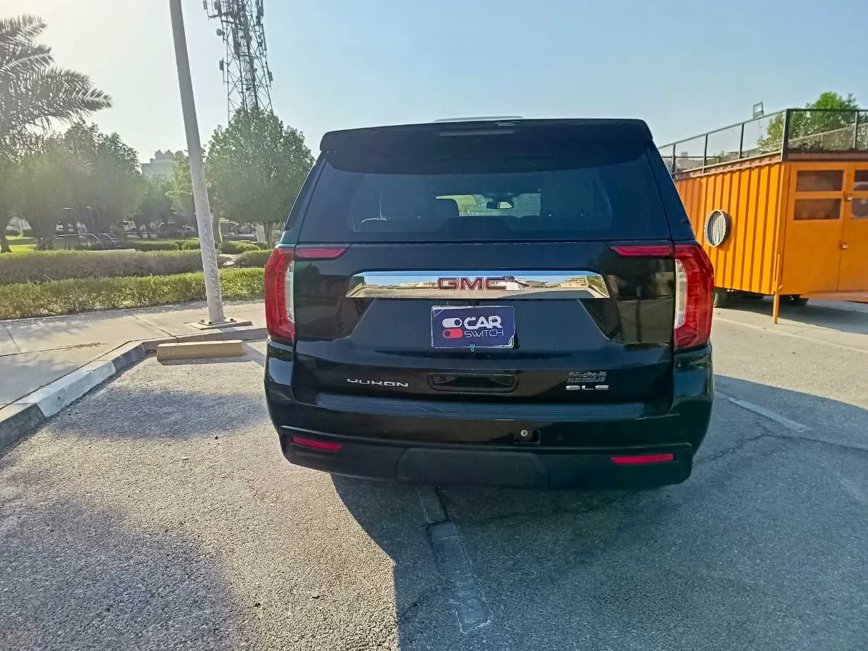 Car image 6