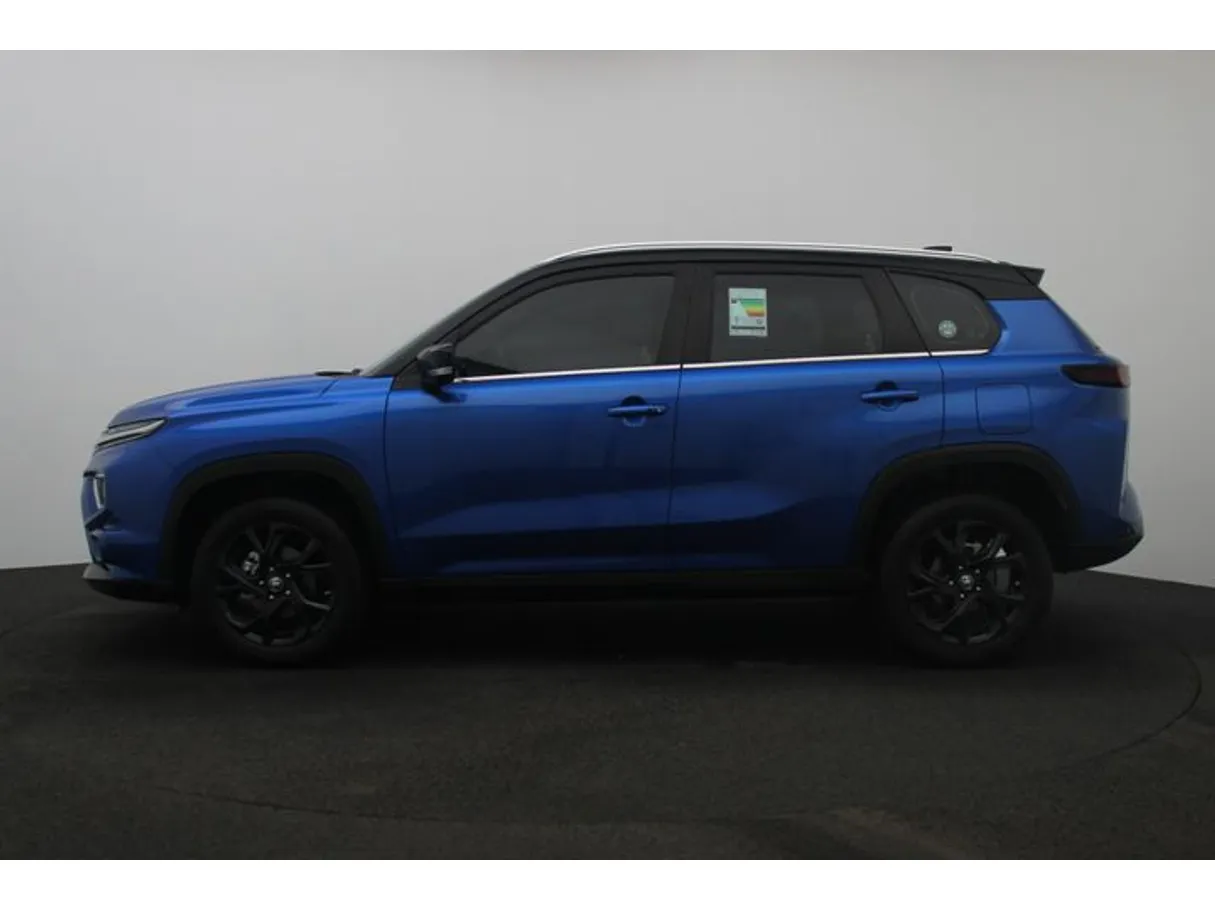 Car image 3