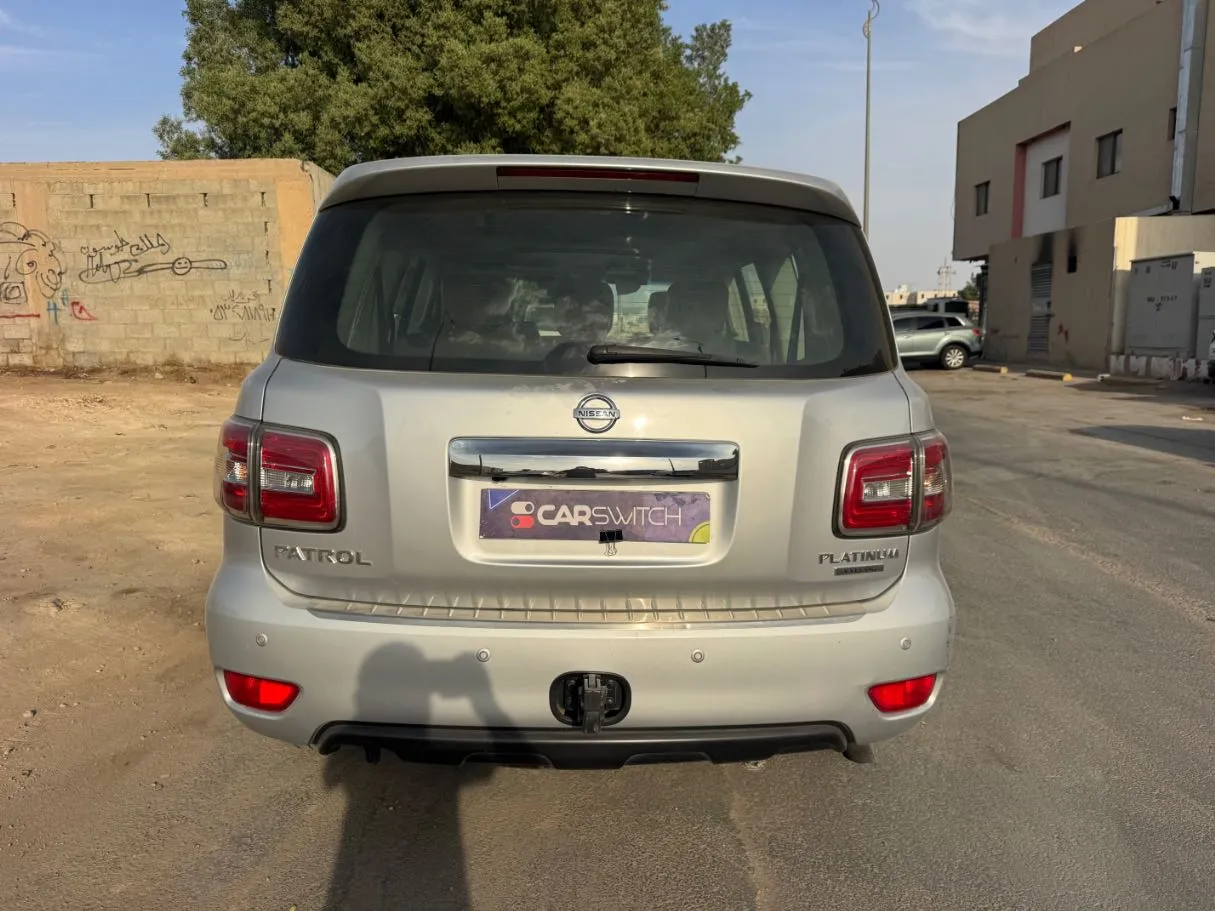 Car image 6