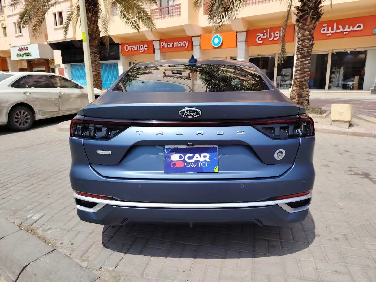 Car image 6