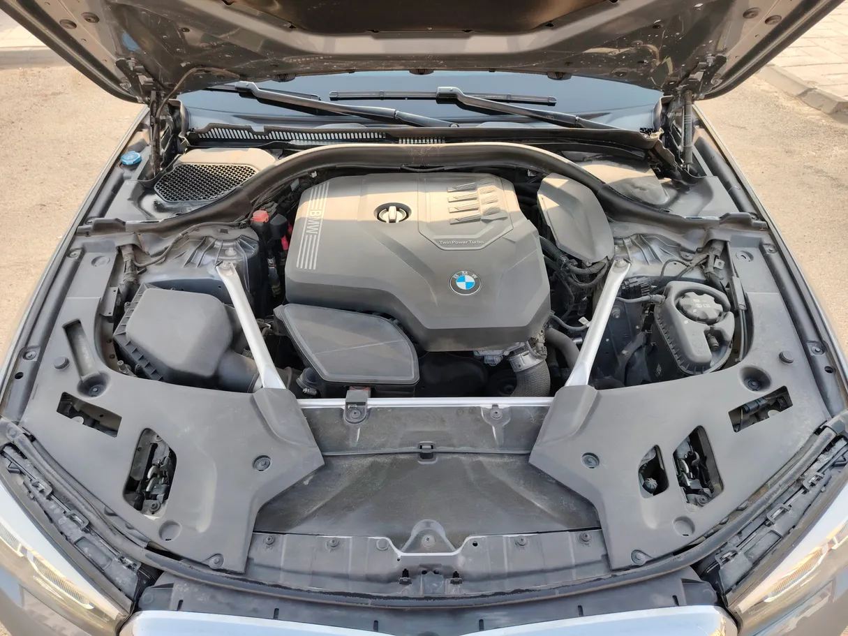 Car image 37