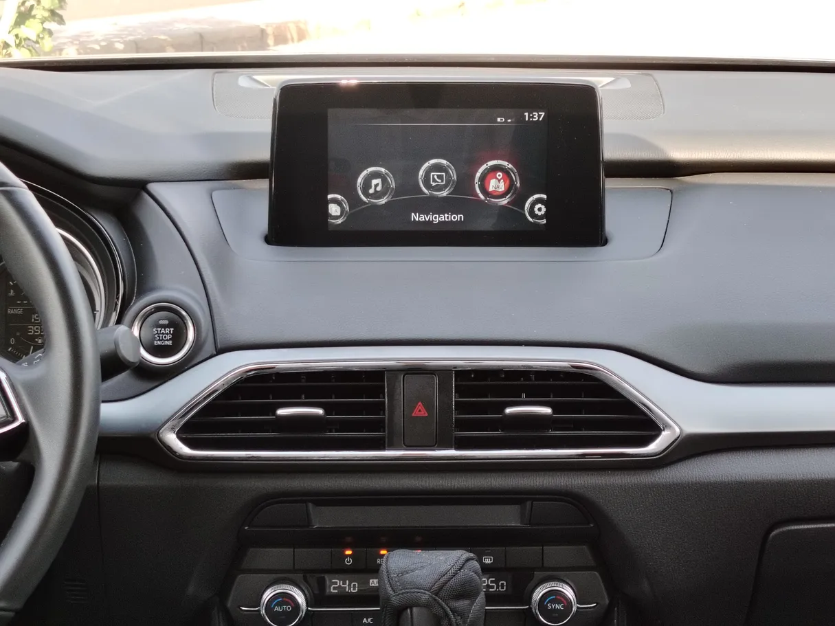 Car image 23