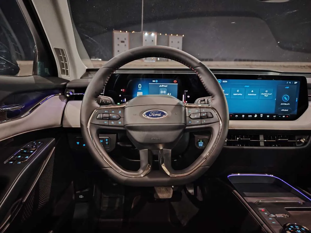 Car image 28