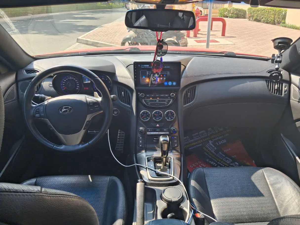 Car image 15
