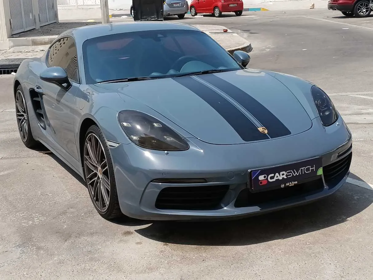 Car image 3