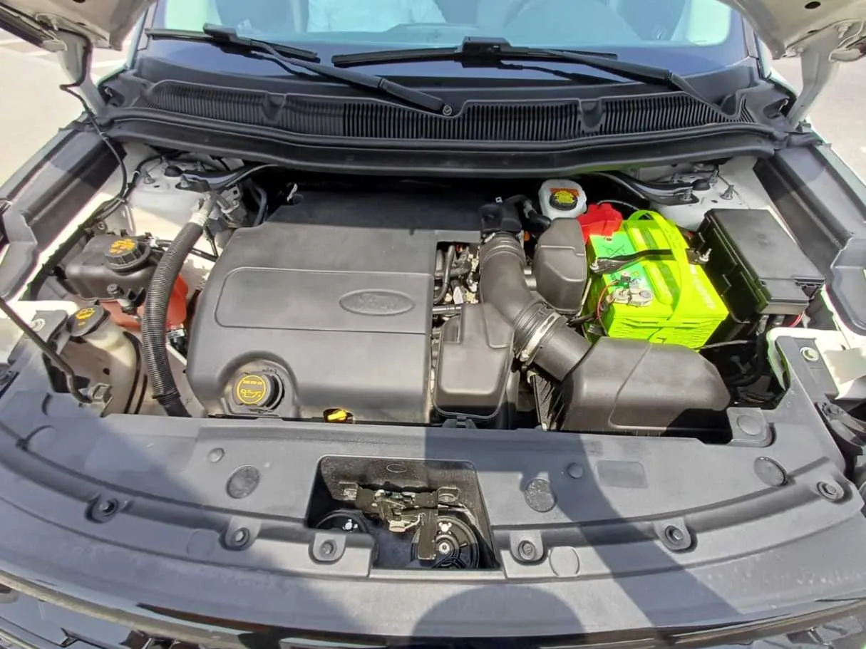 Car image 23