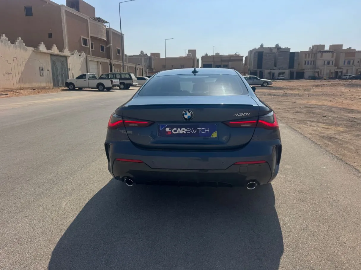 Car image 6
