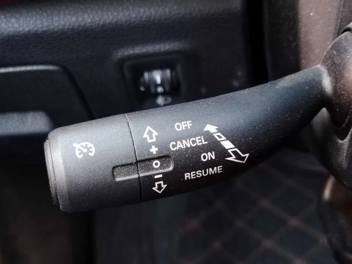 Car image 29