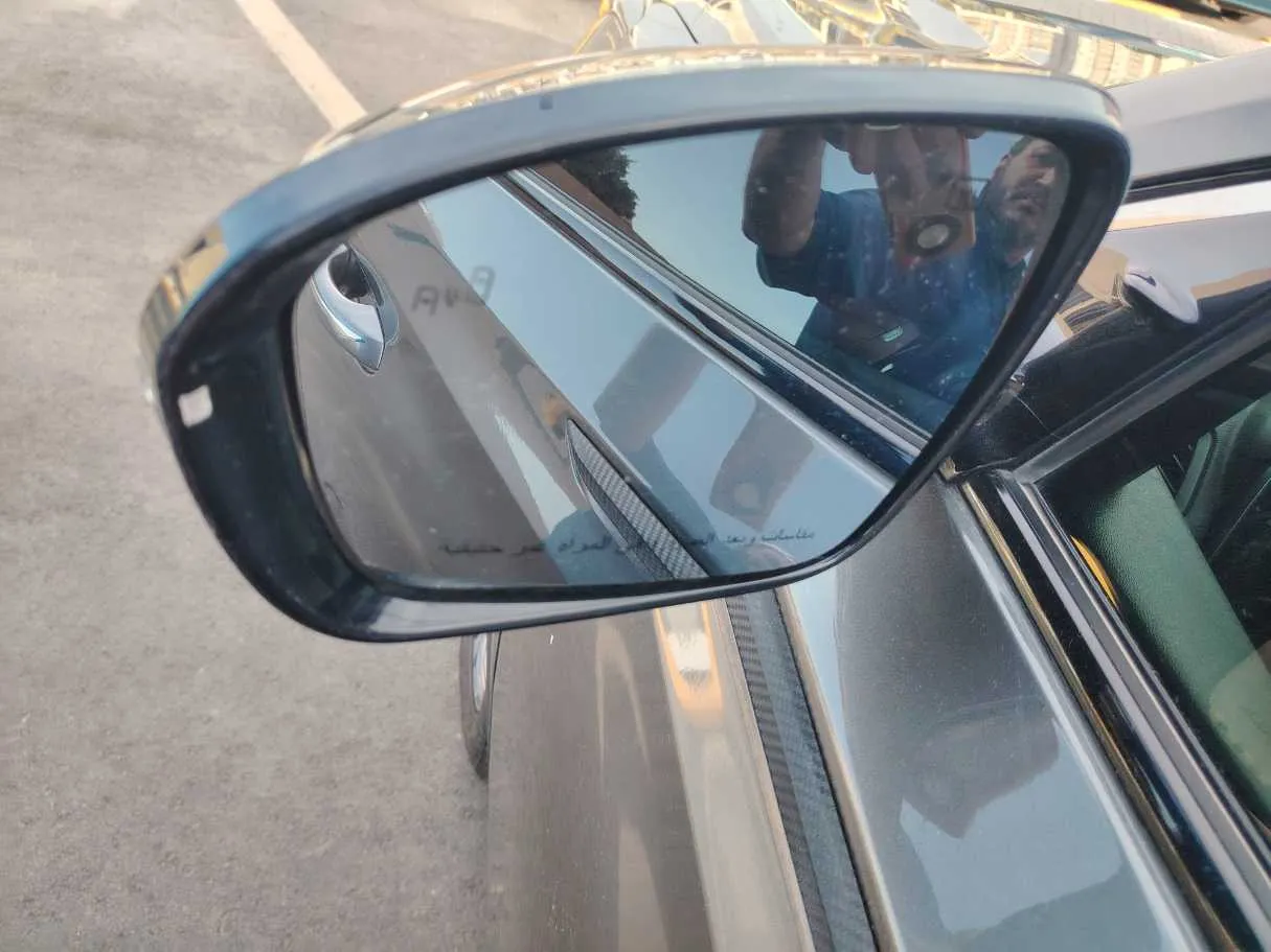 Car image 31